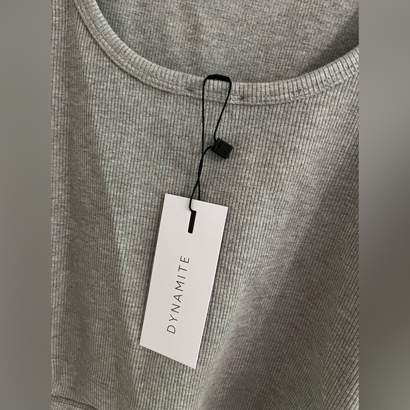 NWT Dynamite Women’s Open Back Top Grey Size M - Picture 4 of 4